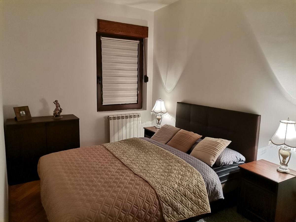Rajana , Beograd - Hram Svetog Save Apartman Kültér fotó