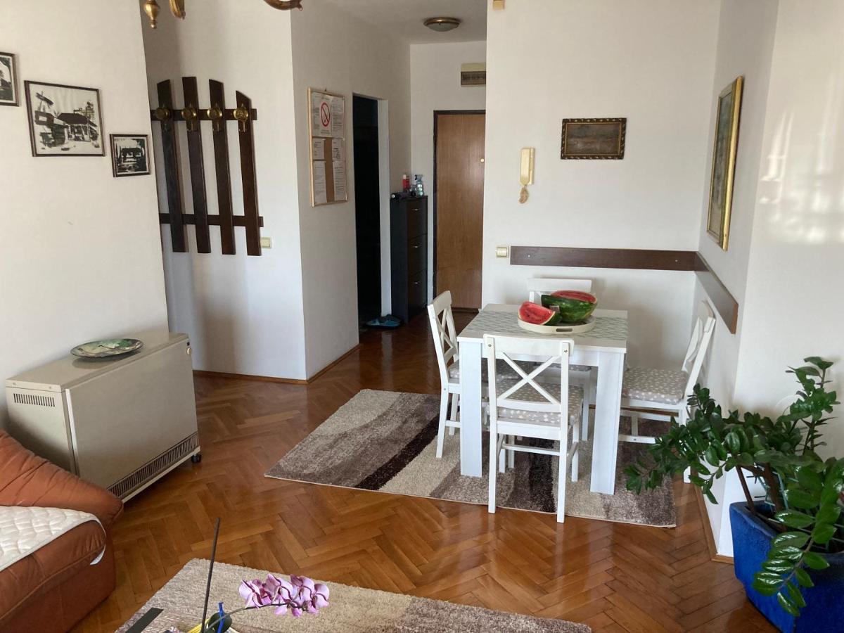Rajana , Beograd - Hram Svetog Save Apartman Kültér fotó